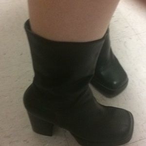 Ladies Bongo ankle boots size 6.5